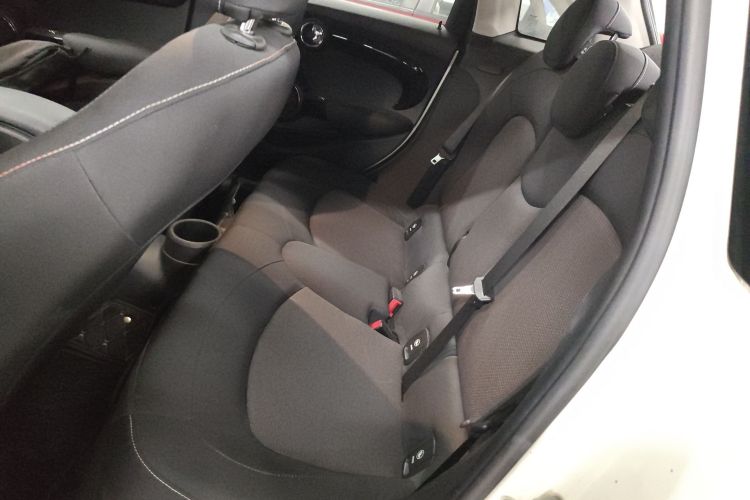2019 MINI 15t One Plus Five Door Version C161634857182578 - Main View
