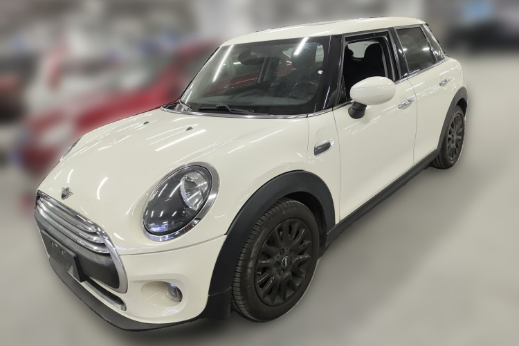 2019 MINI 15t One Plus Five Door Version C161634857182578 - Main View