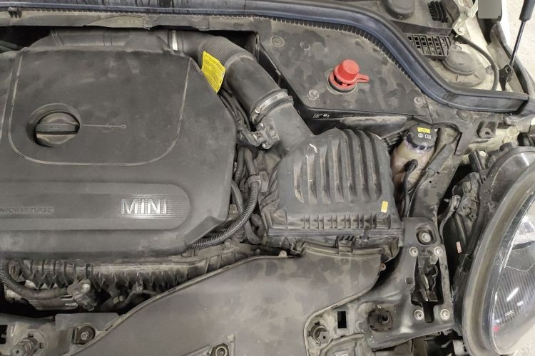 2019 MINI 15t One Plus Five Door Version C161634857182578 - Main View