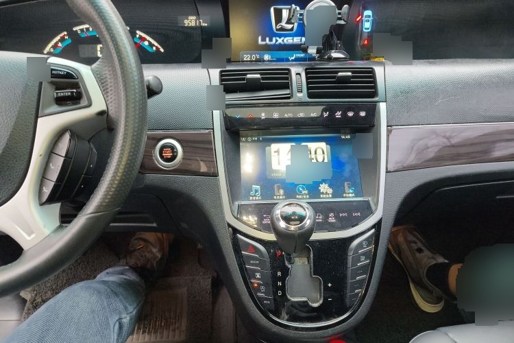 2016 Nazhijie Da7 MPV - Main View