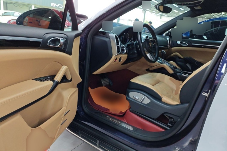 2016 Porsche Cayenne 30t C163357546445185 - Main View