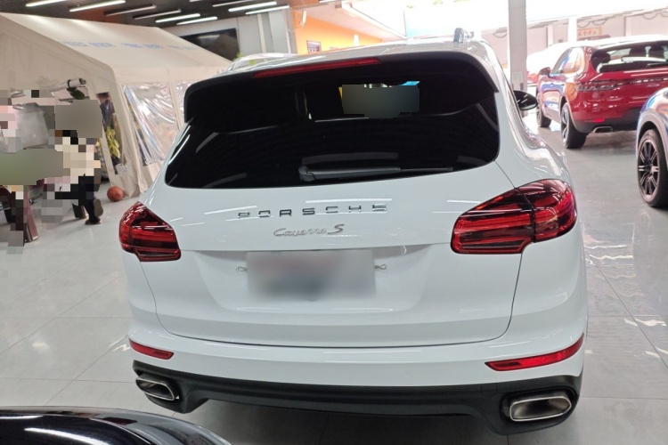 2016 Porsche Cayenne 30t C163357546445185 - Main View