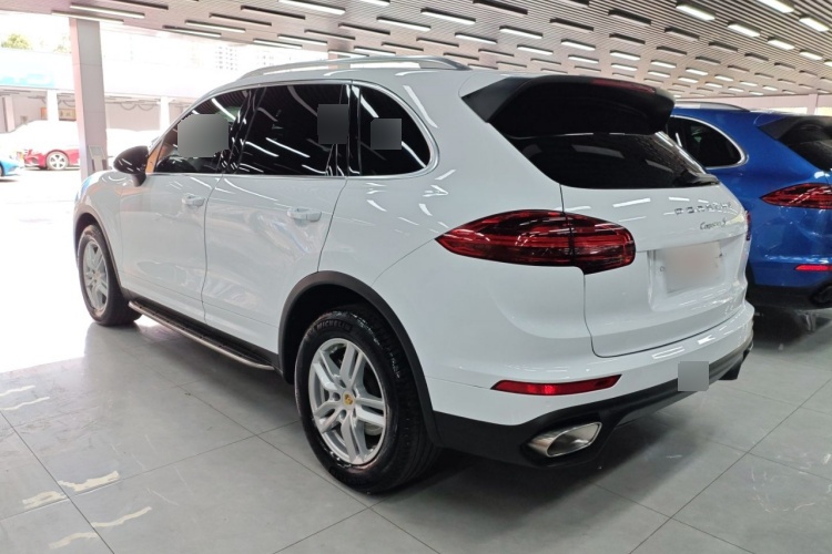 2016 Porsche Cayenne 30t C163357546445185 - Main View