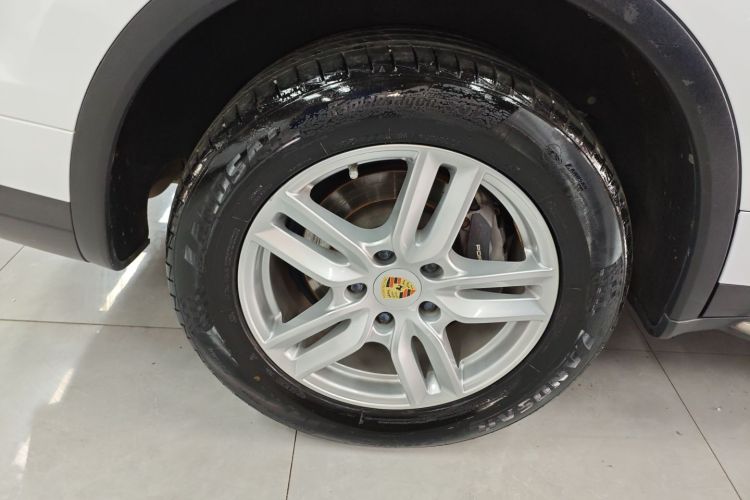 2016 Porsche Cayenne 30t C163357546445185 - Main View