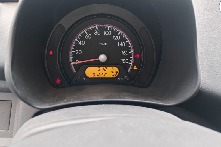 2013 Suzuki Alto - Main View