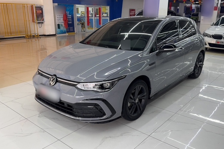 2021 Volkswagen Golf - Main View
