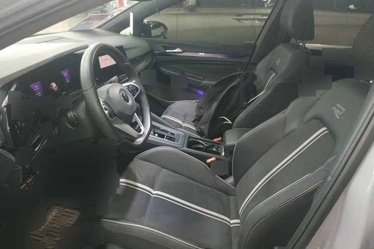 2021 Volkswagen Golf - Main View