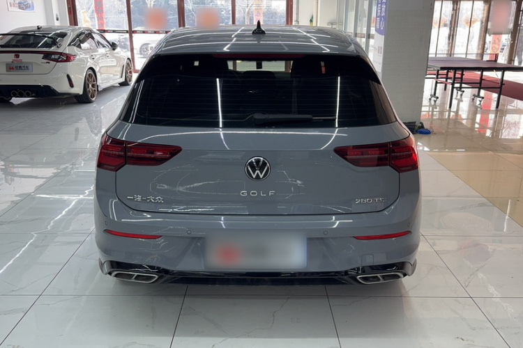 2021 Volkswagen Golf - Main View