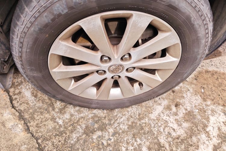 2017 Buick GL8 - Main View