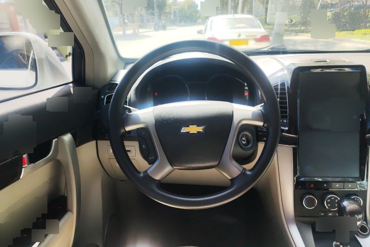 2015 Chevrolet Captiva - Main View