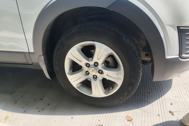 2015 Chevrolet Captiva - Main View
