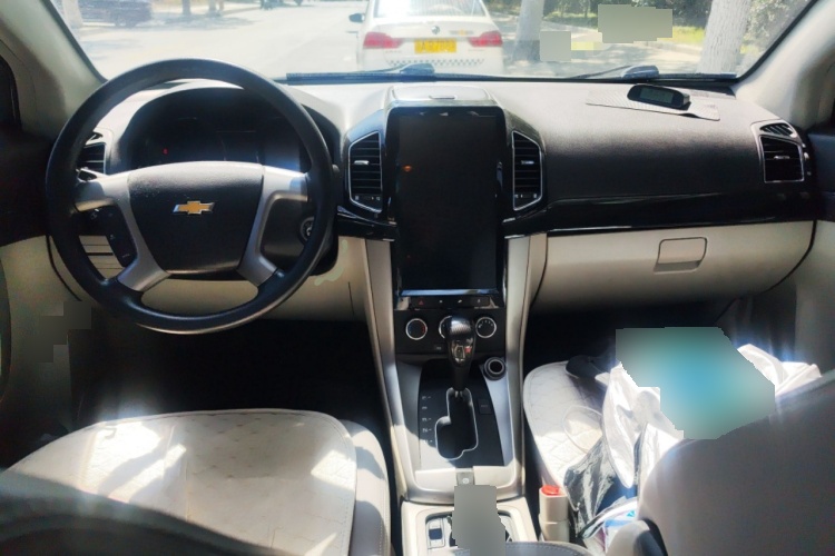 2015 Chevrolet Captiva - Main View