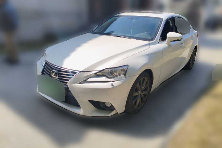 2013 Lexus IS - Main View