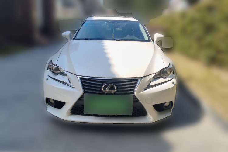 2013 Lexus IS - Main View