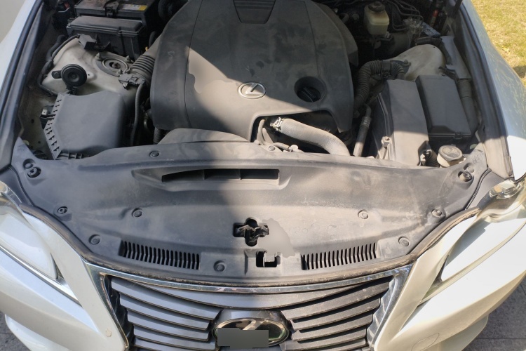 2013 Lexus IS - Main View