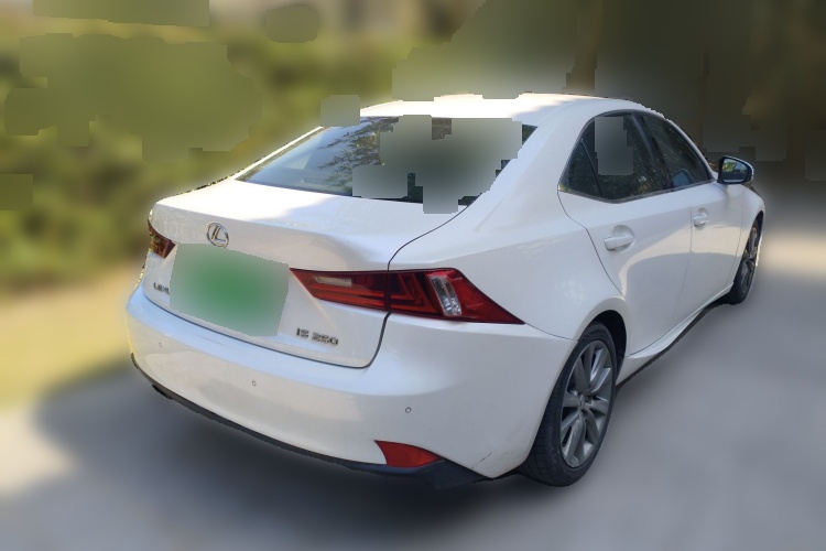 2013 Lexus IS - Main View