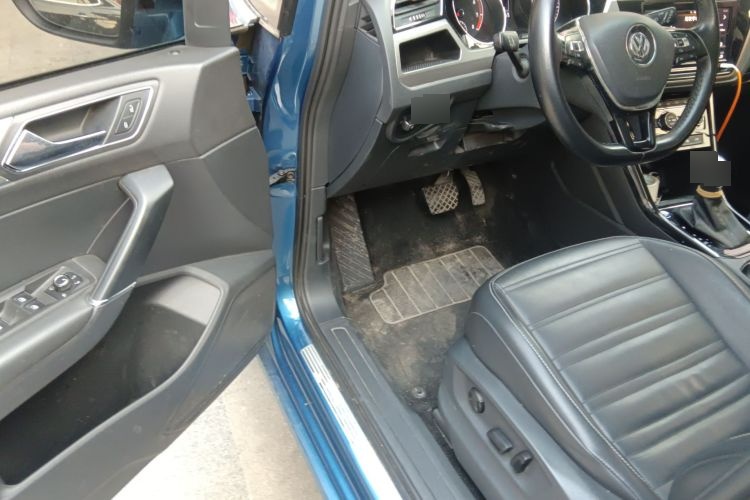 2016 Volkswagen Touran L 280tsi Dsg Deluxe Edition C163780036551900 - Main View