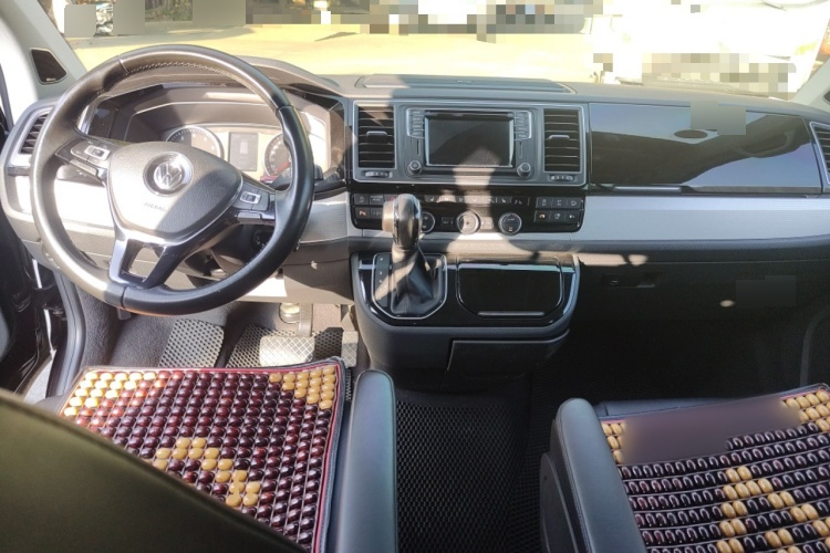 2017 Volkswagen Metroway - Main View