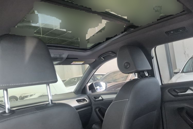 2021 Volkswagen T-ROC - Main View