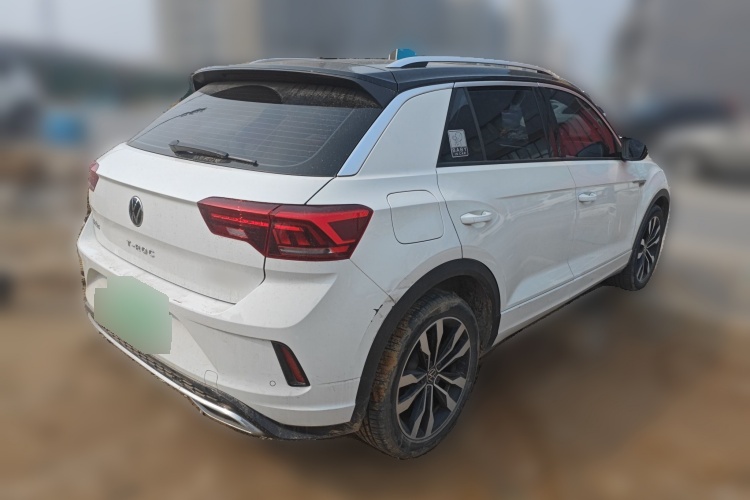 2022 Volkswagen T-ROC - Main View