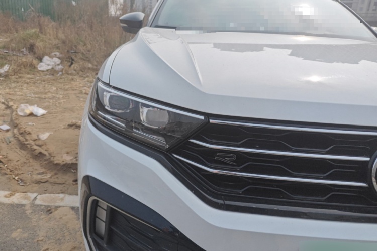 2022 Volkswagen T-ROC - Main View