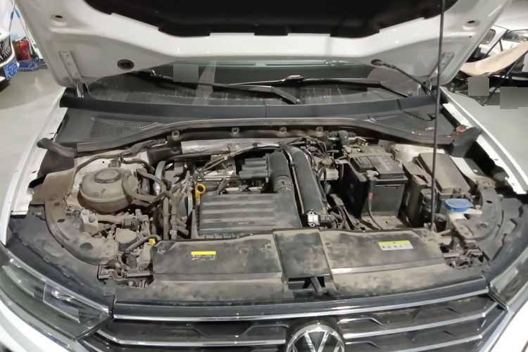 2022 Volkswagen T-ROC - Main View