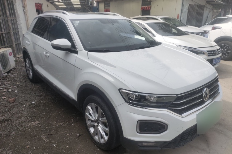 2022 Volkswagen T-ROC - Main View