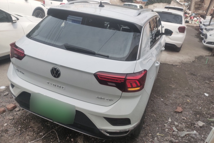 2022 Volkswagen T-ROC - Main View