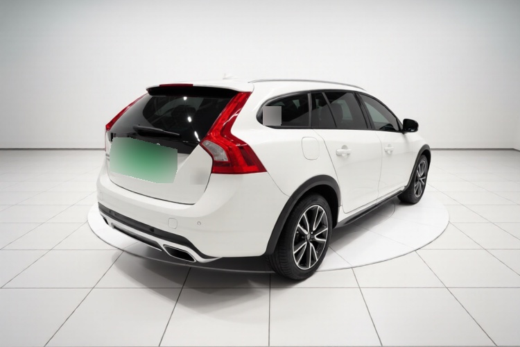 2017 Volvo V60 - Main View