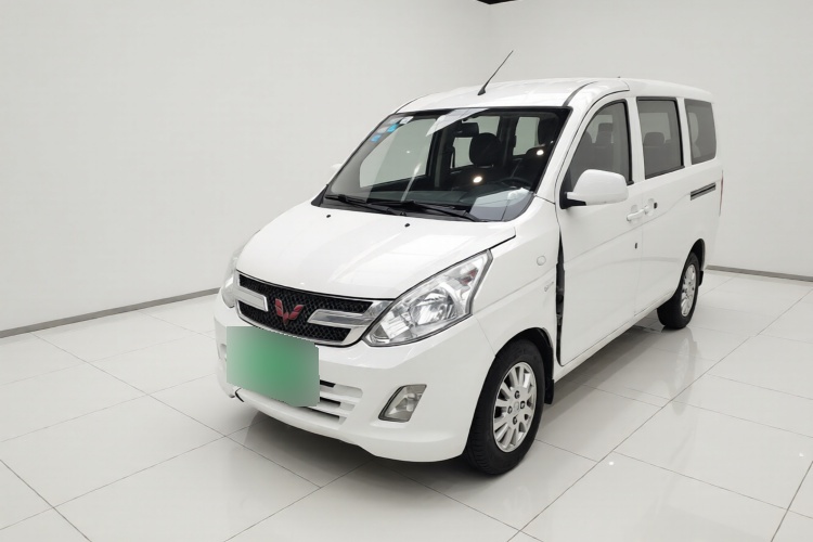 2016 Wuling Motors Wuling Rongguang V - Main View