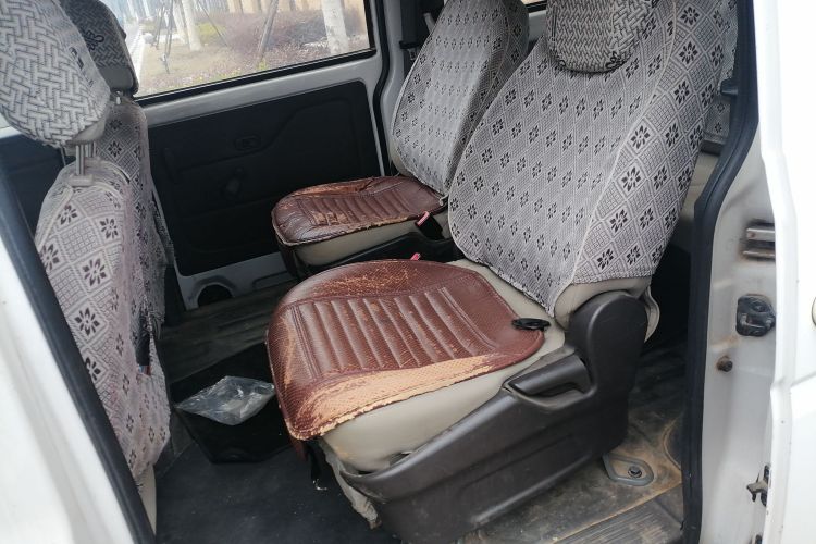 2016 Wuling Motors Wuling Rongguang V - Main View
