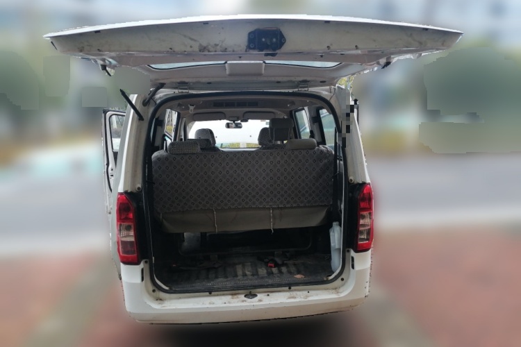 2016 Wuling Motors Wuling Rongguang V - Main View