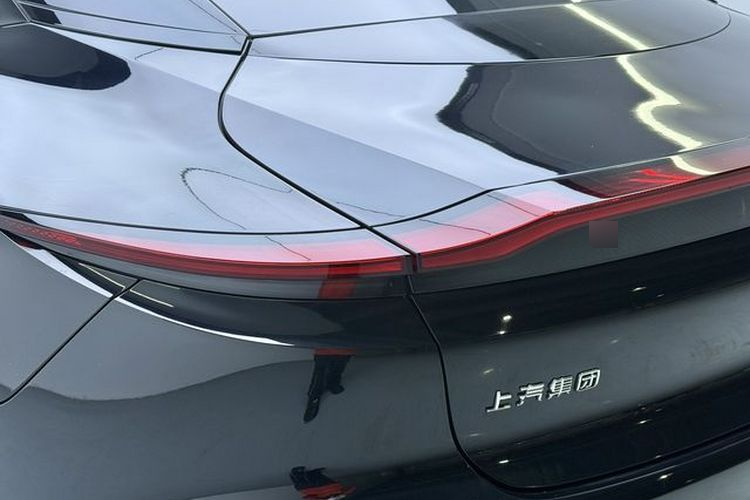 2022 Nazhijie Automobile Zhiji L7 - Main View