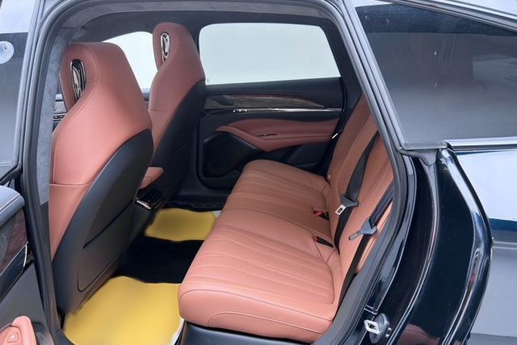 2022 Nazhijie Automobile Zhiji L7 - Main View