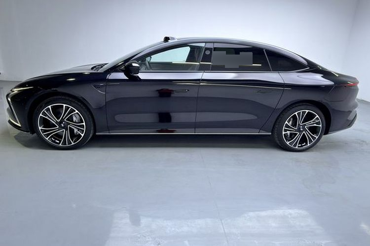2022 Nazhijie Automobile Zhiji L7 - Main View