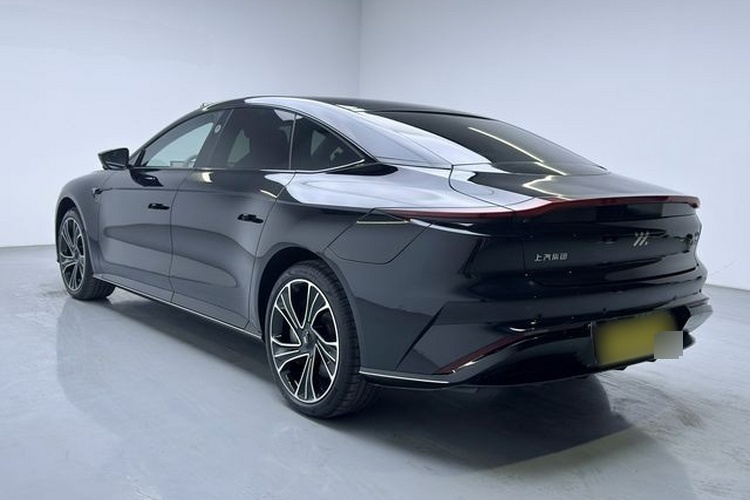 2022 Nazhijie Automobile Zhiji L7 - Main View