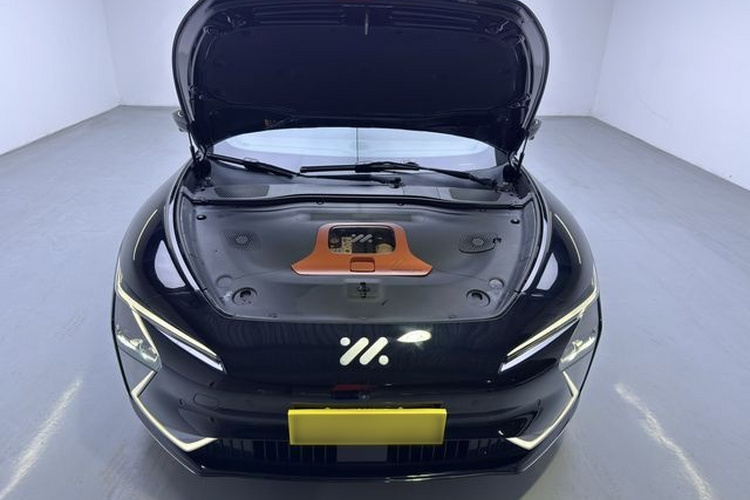 2022 Nazhijie Automobile Zhiji L7 - Main View