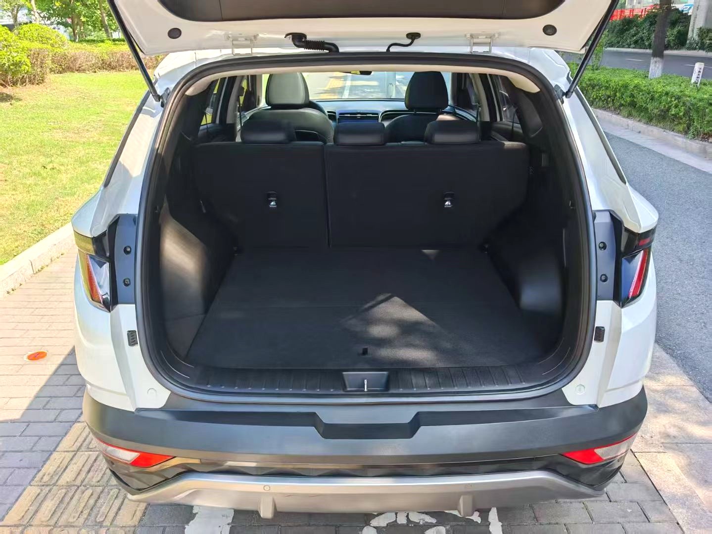 2021 hyundai Tucson - Main View