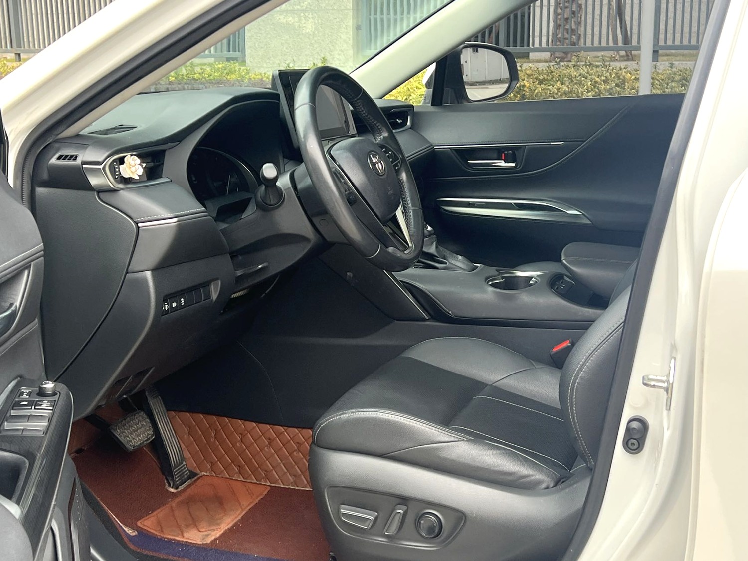 2021 Toyota Harrier - Main View