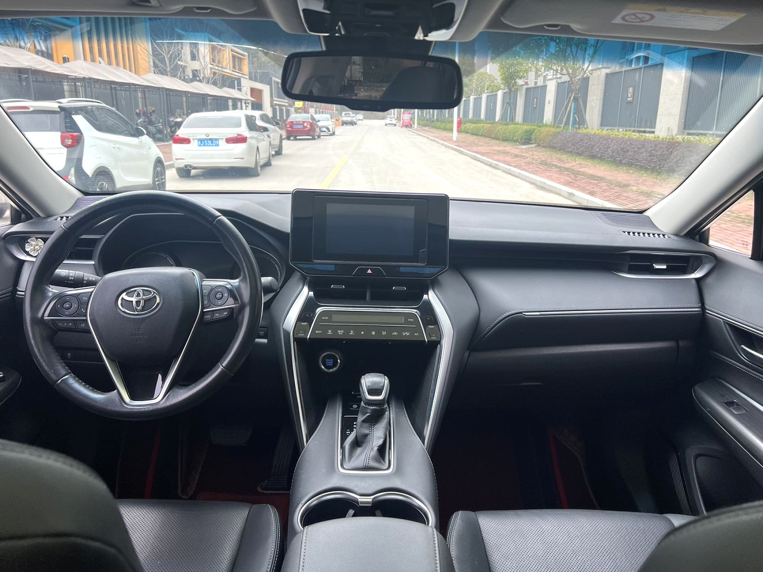 2021 Toyota Harrier - Main View