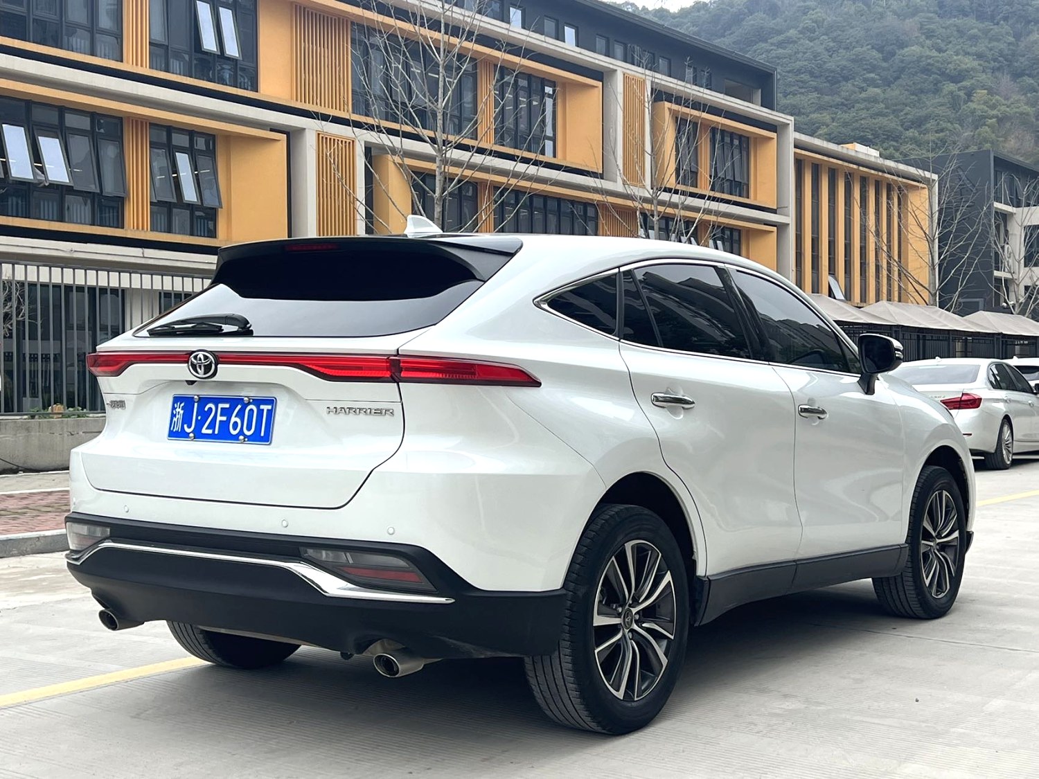 2021 Toyota Harrier - Main View