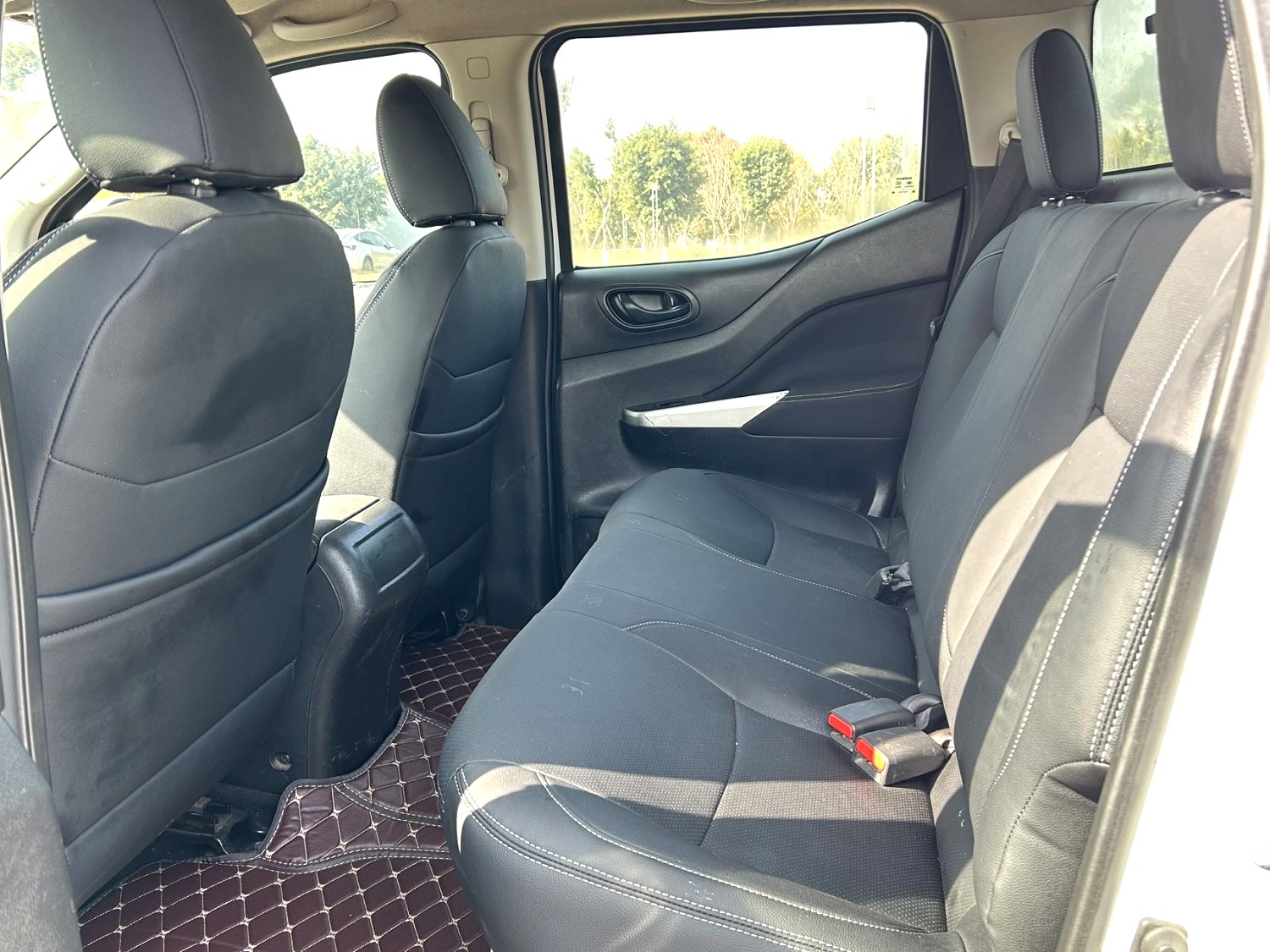 2019 Nissan Navara - Main View