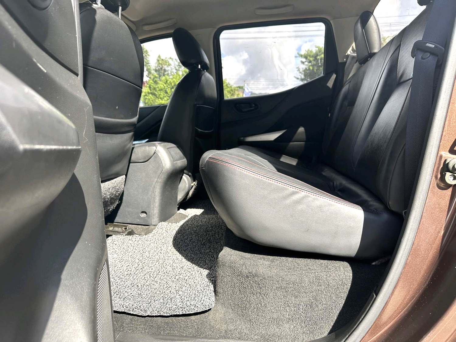 2017 Nissan Navara - Main View