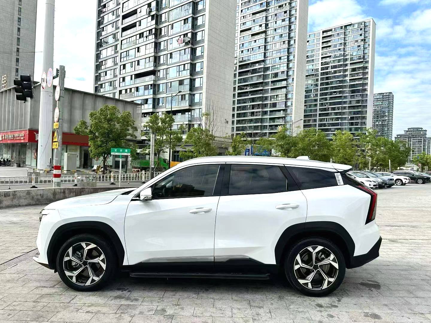 2023 Geely Boyue-L - Main View