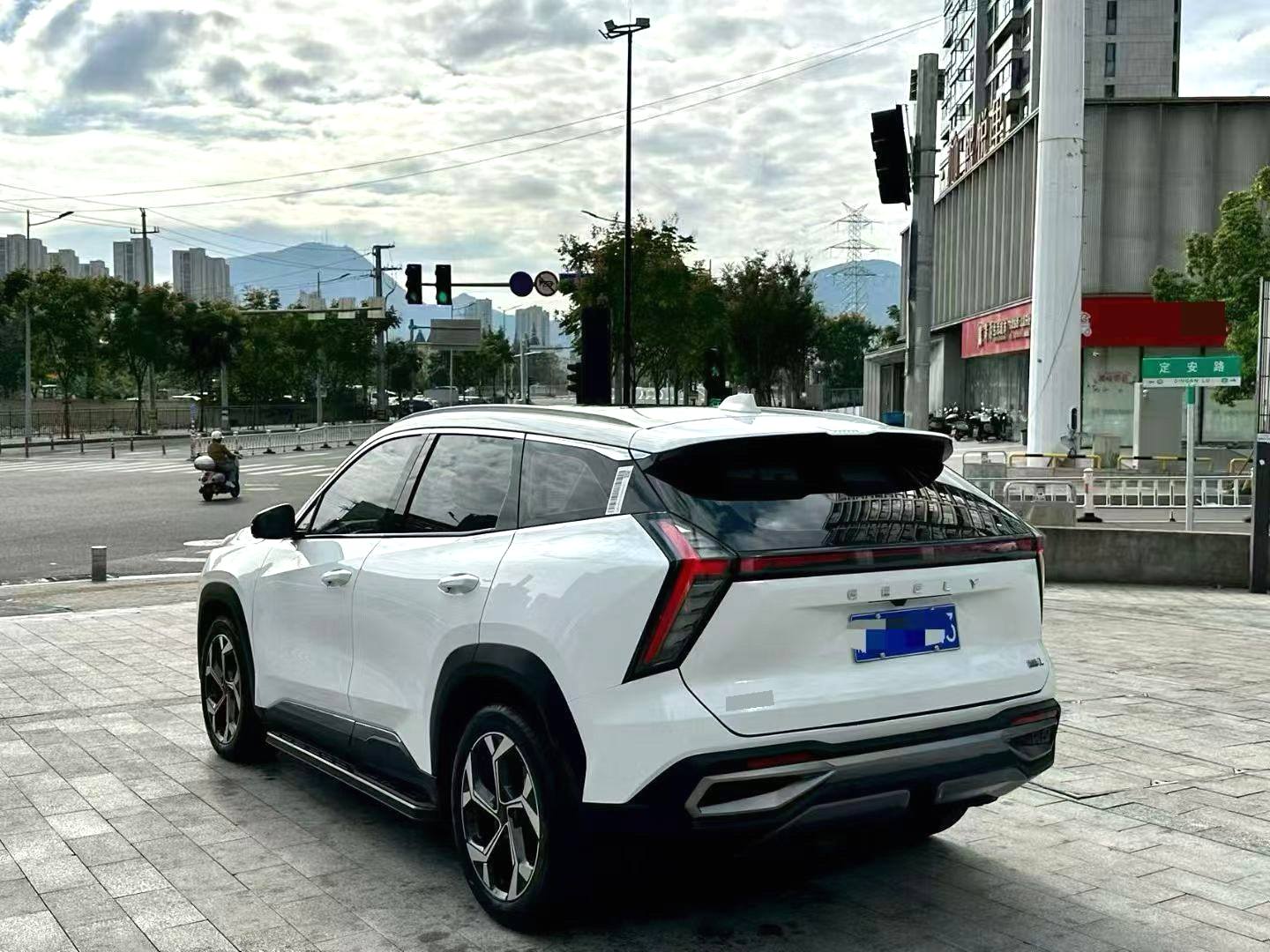 2023 Geely Boyue-L - Main View