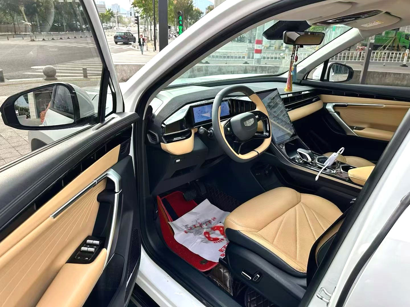 2023 Geely Boyue-L - Main View