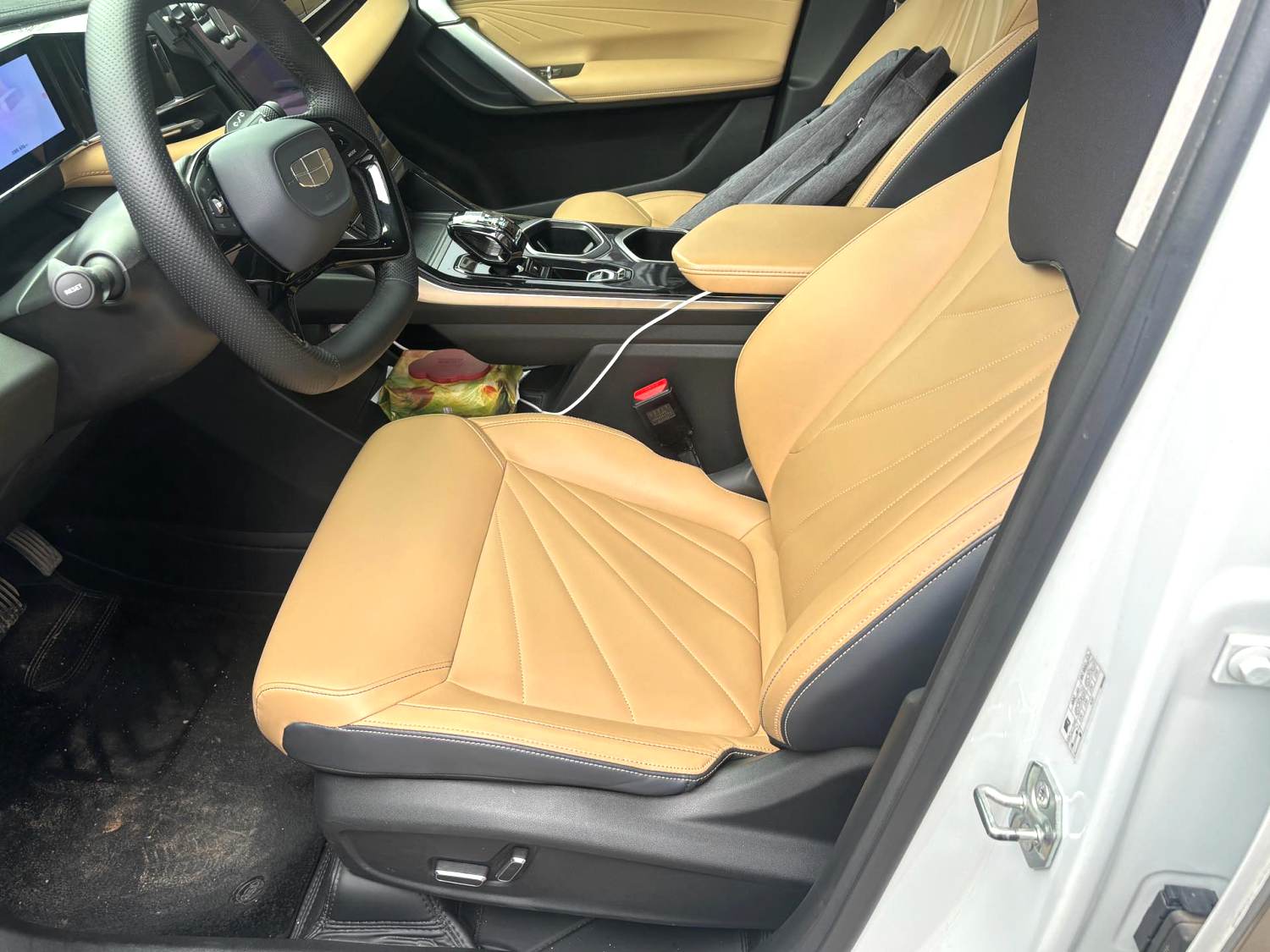 2023 Geely Boyue-L - Main View