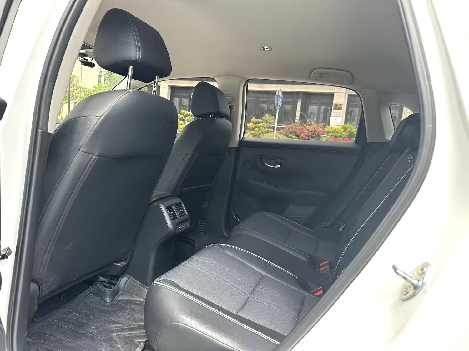 2023 Toyota HR-V - Main View