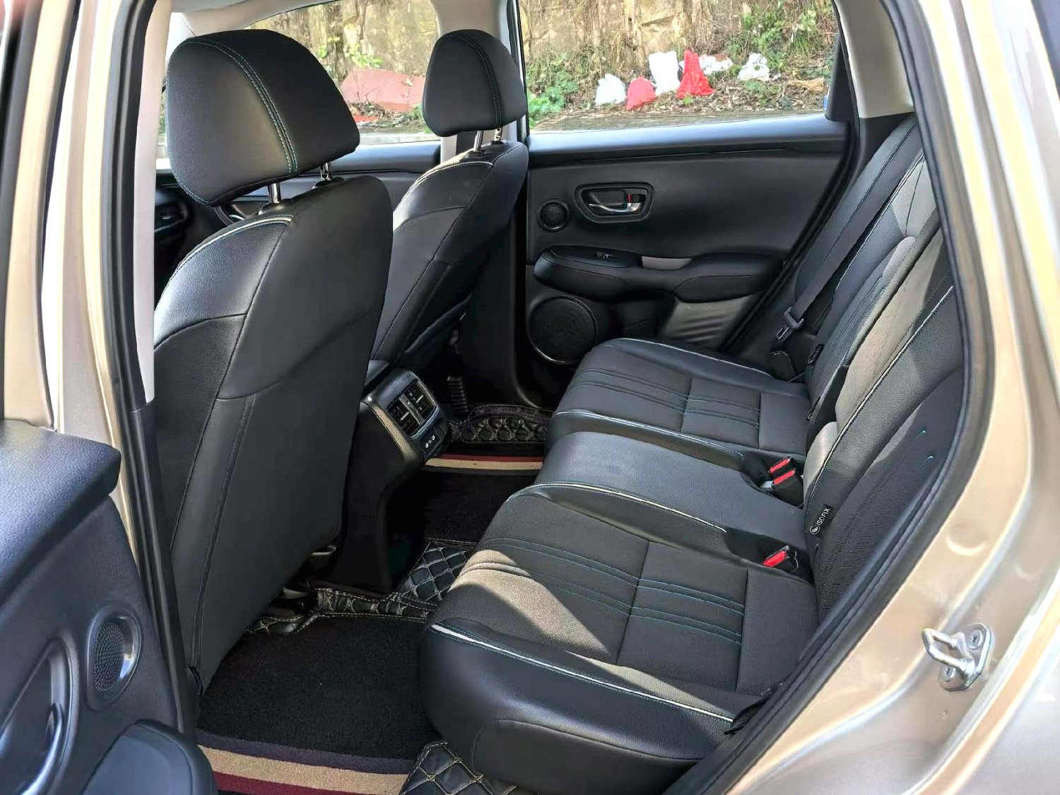 2023 Toyota HR-V - Main View