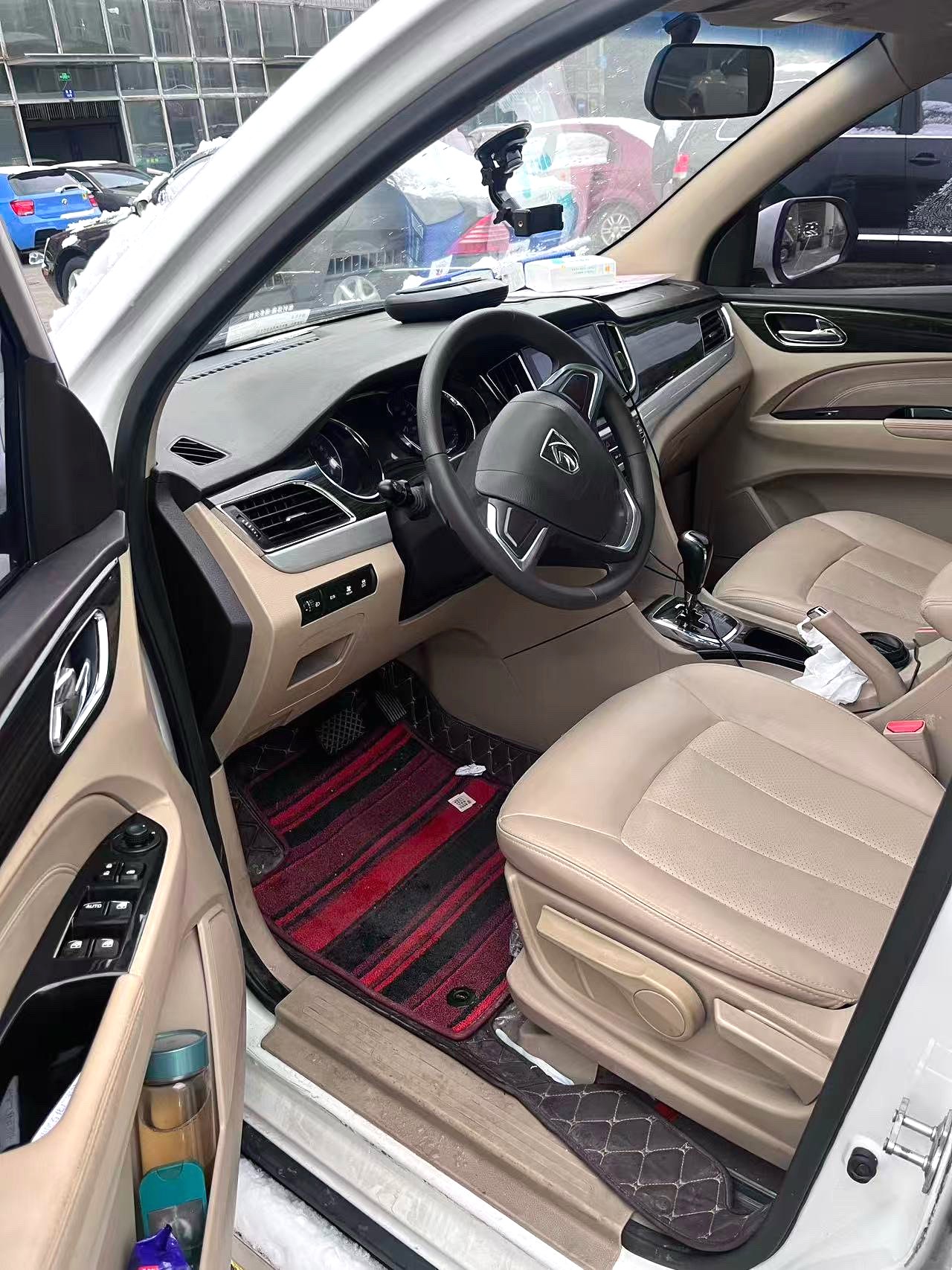 2016 Baojun 730 - Main View